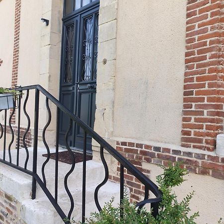 D'Anciennes "Chambres De Bonnes" Honfleur Exterior photo